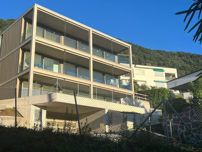 NEUES 2.5-ZIMMER-APARTMENT, GROßER GARTEN UND SEEBLICK (9)