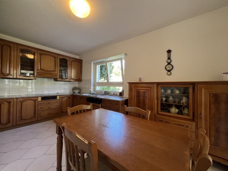 Villa unifamiliale avec jardin, très ensoleillée (10)
