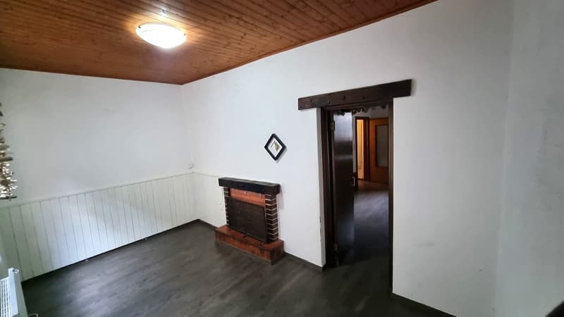 Maison typique tessinoise dans le noyau (5)