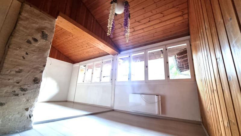 Maison typique tessinoise dans le noyau (2)