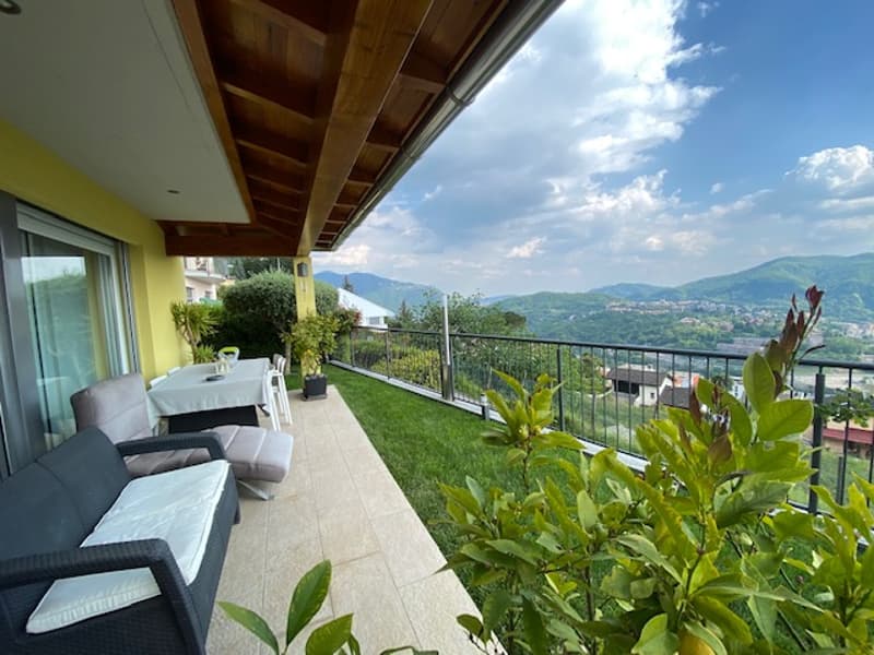 SPLENDIDA CASA UNIFAMILIARE CON VISTA PANORAMICA (1)