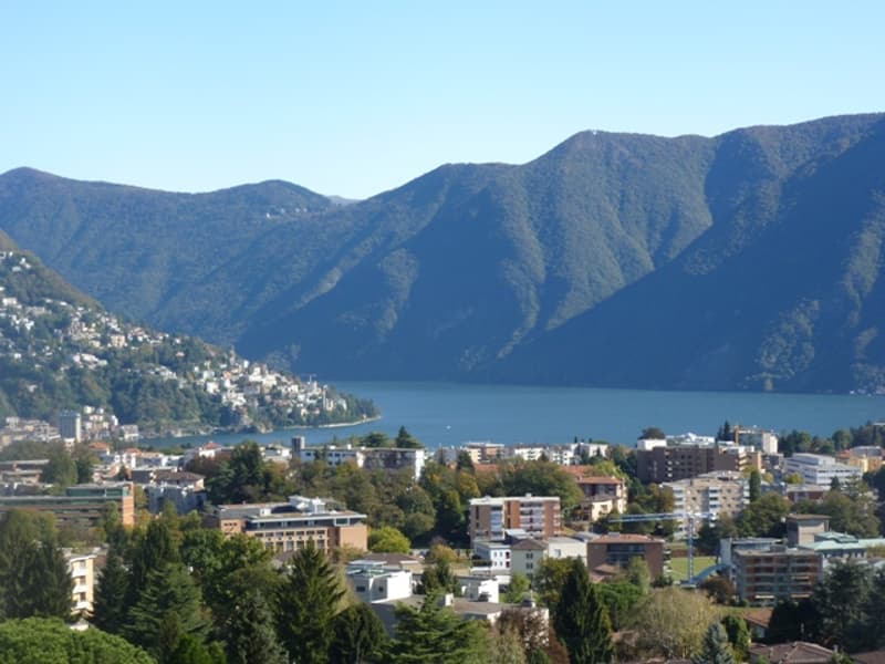 Villa avec vue sur le lac (4)