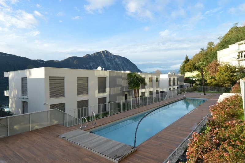 Attic apartment with 4.5 rooms and splendid lake view (12)