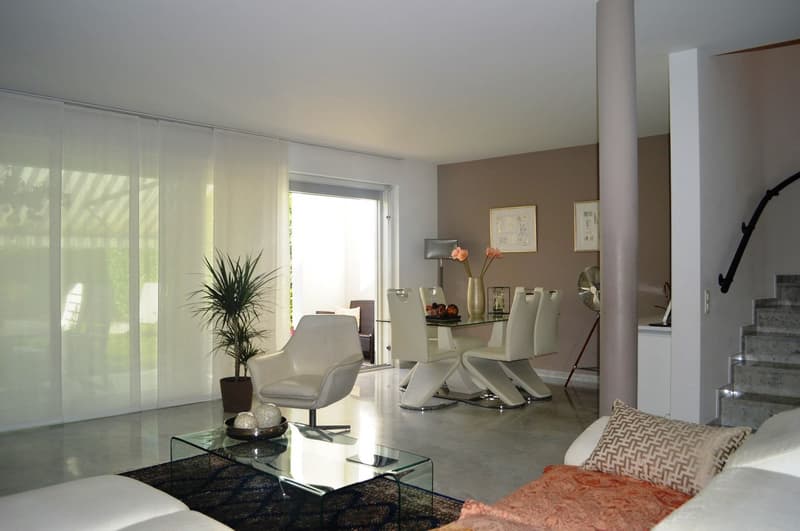 APPARTAMENTO 4.5 LOCALI DUPLEX CON GIARDINO (1)