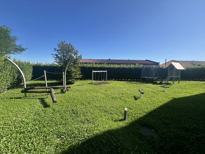 APPARTAMENTO MODERNO DI 4.5 LOCALI IN ZONA RESIDENZIALE (13)