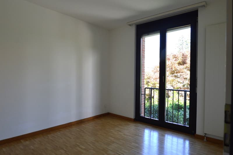 APPARTAMENTO 5.5 LOCALI DUPLEX CON TERRAZZA IN PICCOLO CONTESTO NEL VERDE (10)