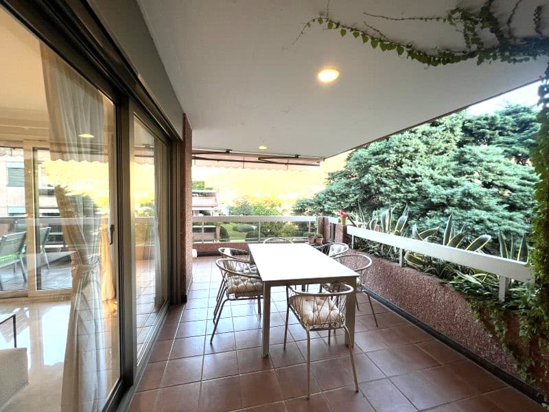 Prestigious 3.5-room attic apartment by the lake (2)