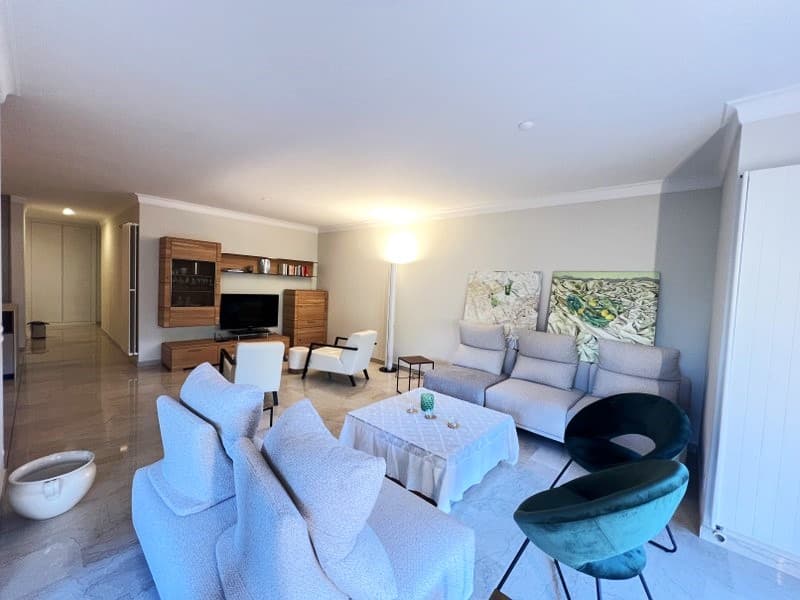 Prestigious 3.5-room attic apartment by the lake (6)