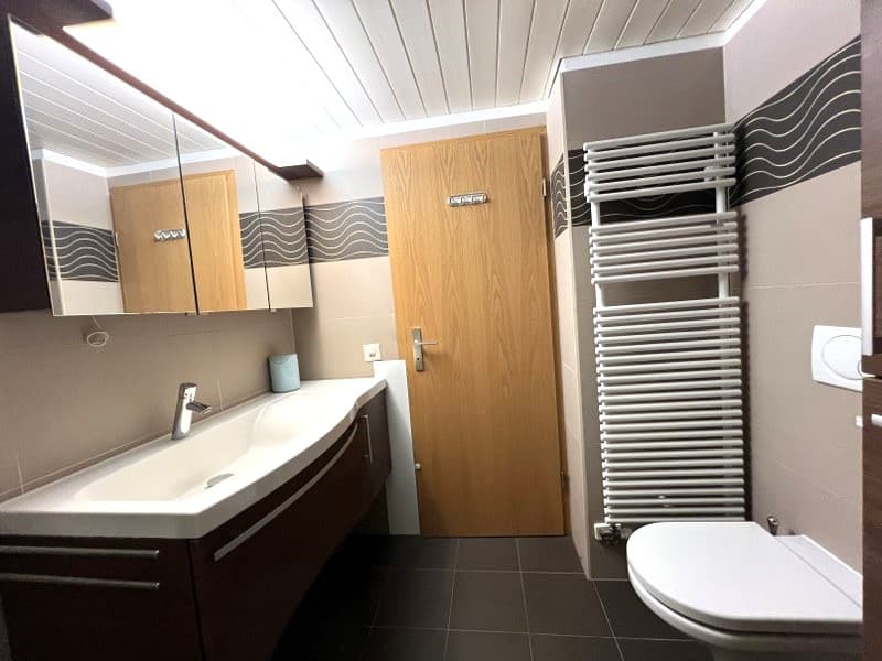 Appartement spacieux 3.5 pièces avec vue splendide sur le lac (13)
