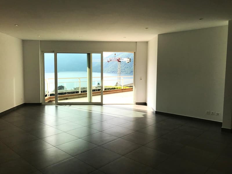 Attique 3.5 pièces avec terrasse splendide et vue sur le lac (7)