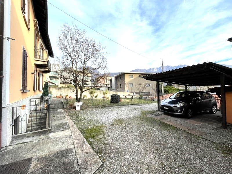 APPARTAMENTO 3.5 LOCALI CON GIARDINO A DUE PASSI DAL LAGO (12)