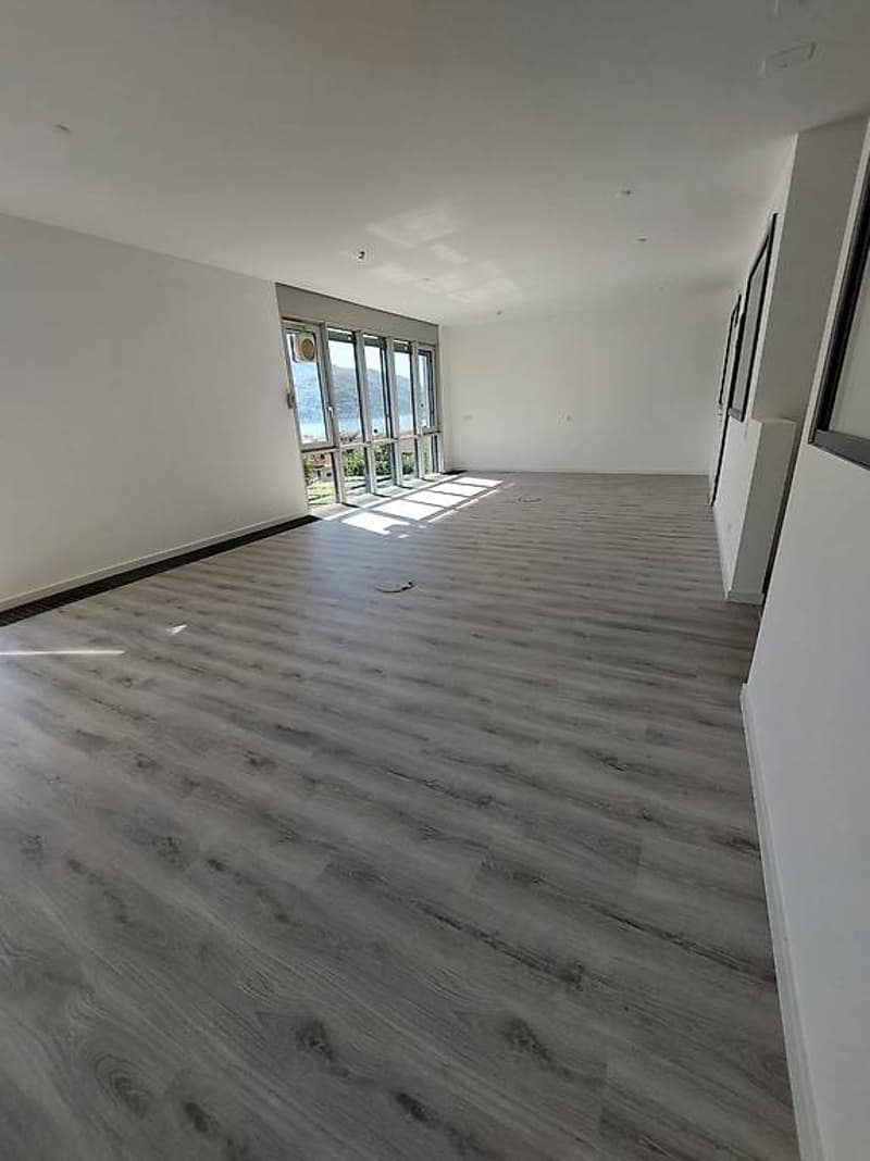 Bureau de 6 pièces, spacieux et lumineux (4)