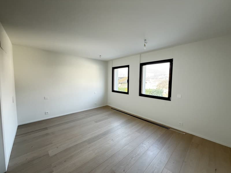 APPARTMENT 4.5 ZIMMER MIT GARTEN ZU EXKLUSIVEM GEBRAUCH IN ELEGANTER VILLA (7)