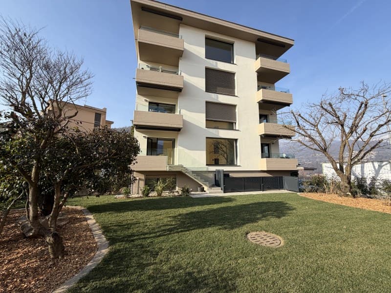 APPARTMENT 4.5 ZIMMER MIT GARTEN ZU EXKLUSIVEM GEBRAUCH IN ELEGANTER VILLA (2)