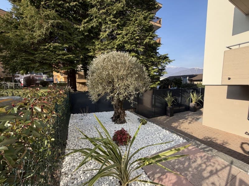 APPARTMENT 4.5 ZIMMER MIT GARTEN ZU EXKLUSIVEM GEBRAUCH IN ELEGANTER VILLA (12)