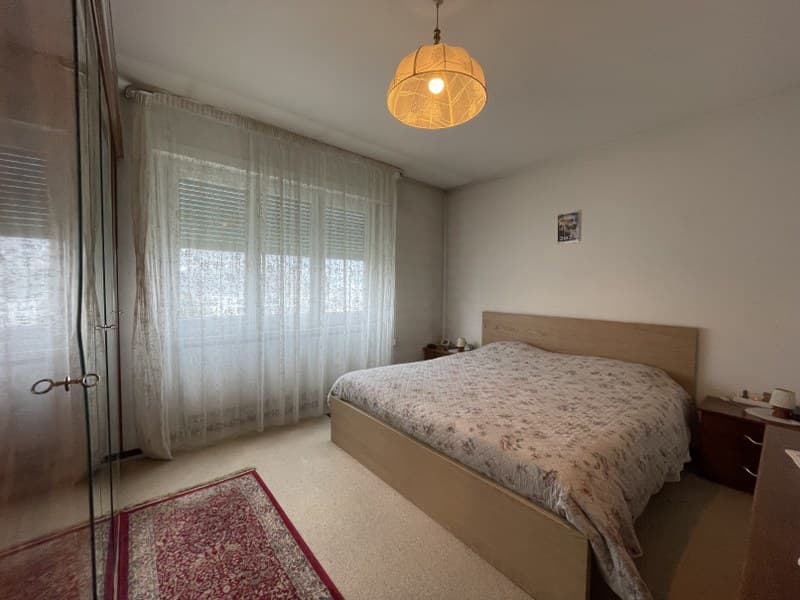 BRIGHT 4.5-ROOM DUPLEX WITH BALCONIES AND OPEN VIEW OF THE SURROUNDING HILLS. (11)
