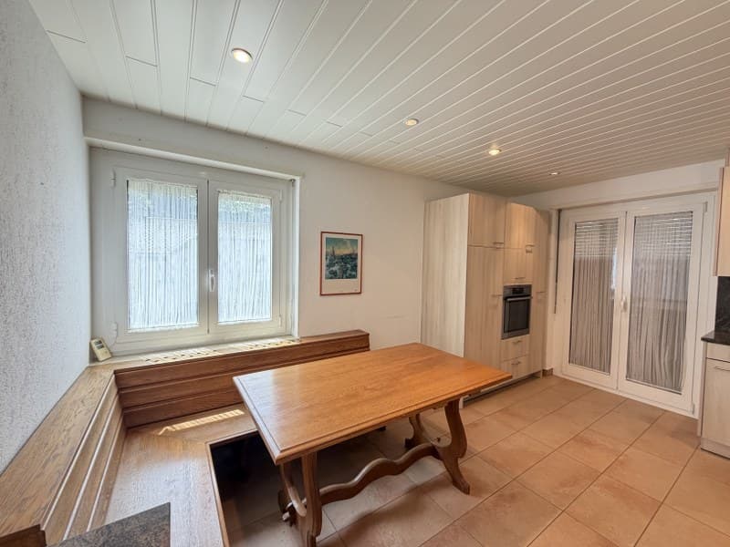 Maison unifamiliale de 6.5 pièces avec vue panoramique sur le lac (4)