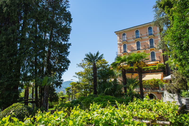 APPARTAMENTO 5.5 LOCALI CON MERAVIGLIOSA VISTA LAGO (9)