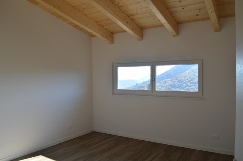 Einfamilienhaus mit 5,5 Zimmern und Garten (8)