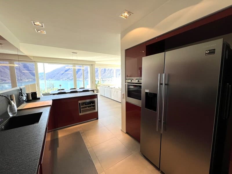 Apartment 3.5 rooms with stunning lake view (4)