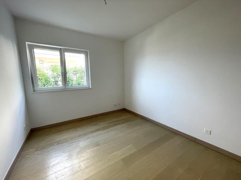 APPARTAMENTO 3.5 LOCALI CON AMPIA TERRAZZA E VISTA APERTA (11)