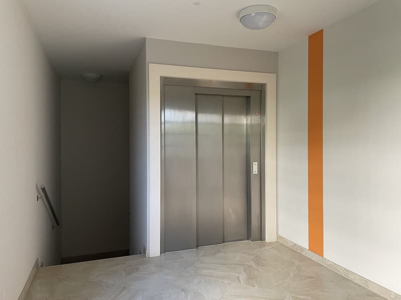 APPARTAMENTO 3.5 LOCALI CON AMPIA TERRAZZA E VISTA APERTA (13)