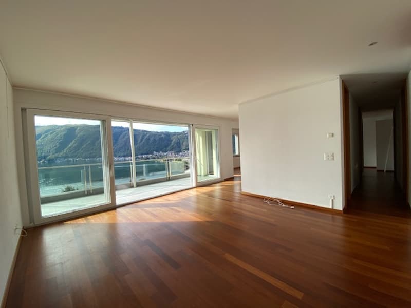 Wunderschöne 5.5-Zimmer-Wohnung mit atemberaubendem Seeblick (7)