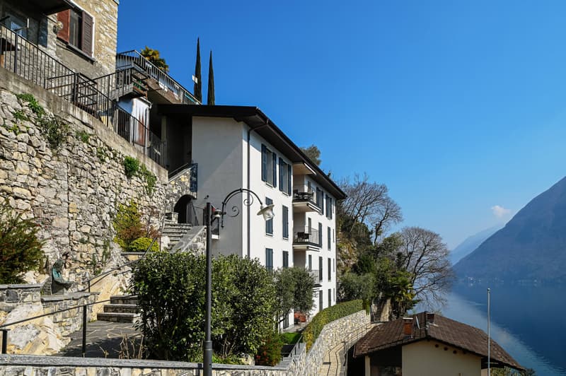 FANTASTICO APPARTAMENTO 3.5 LOCALI ARREDATO - CON SPLENDIDA VISTA SUL LAGO DI LUGANO (1)