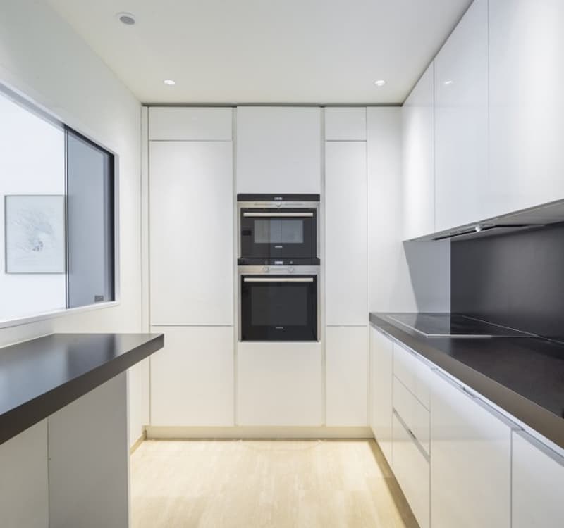 APPARTAMENTO 3.5 LOCALI CON GRANDE TERRAZZA E VISTA APERTA SULLE MONTAGNE (5)