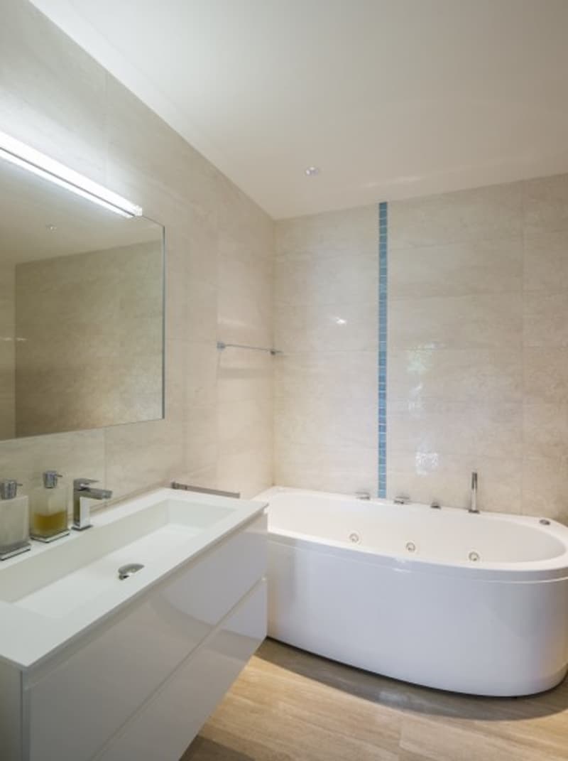 APPARTAMENTO 3.5 LOCALI CON GRANDE TERRAZZA E VISTA APERTA SULLE MONTAGNE (10)