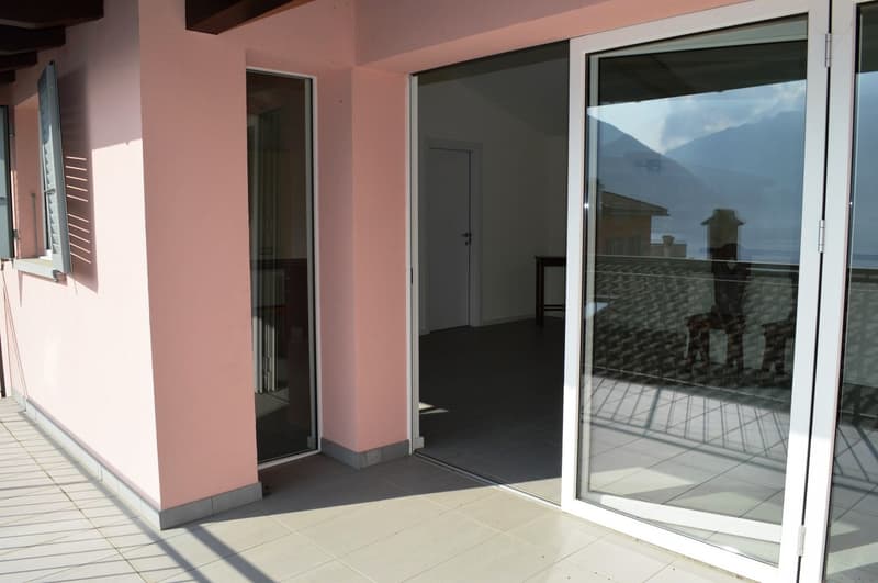 CASA DI NUCLEO COMPLETAMENTE RISTRUTTURATA CON TERRAZZA (5)
