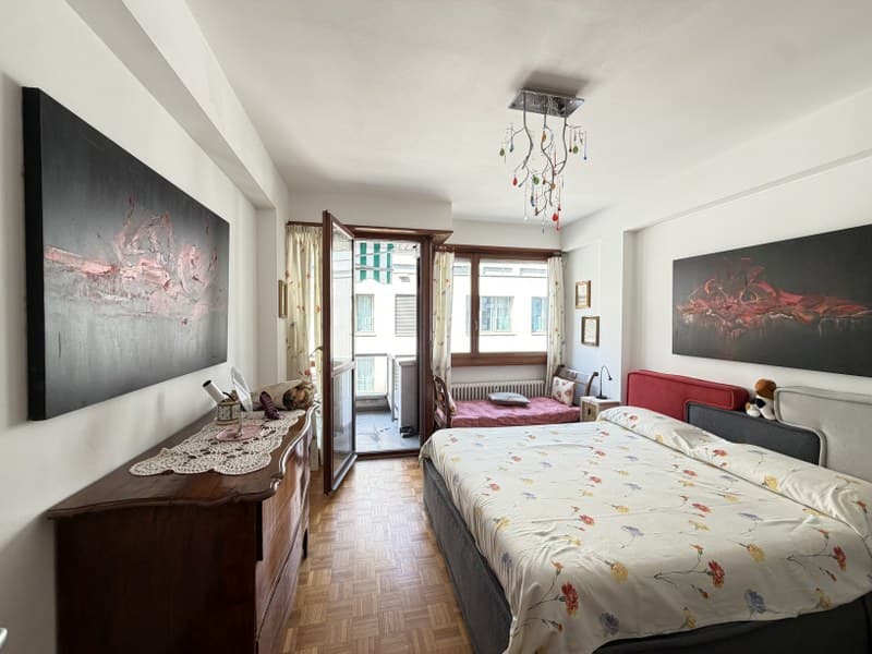 2.5 LOCALI CON TERRAZZA E PARZIALE VISTA LAGO PARADISO (6)