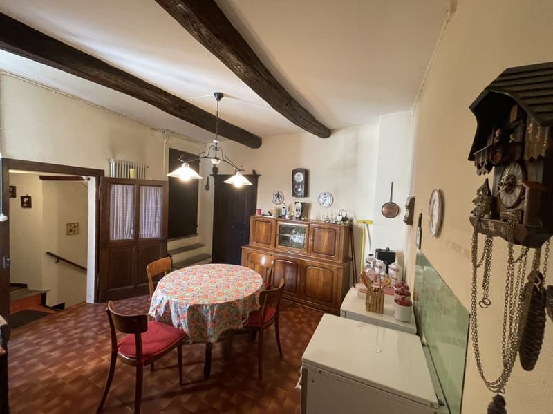 CASA D'EPOCA NEL NUCLEO (6)