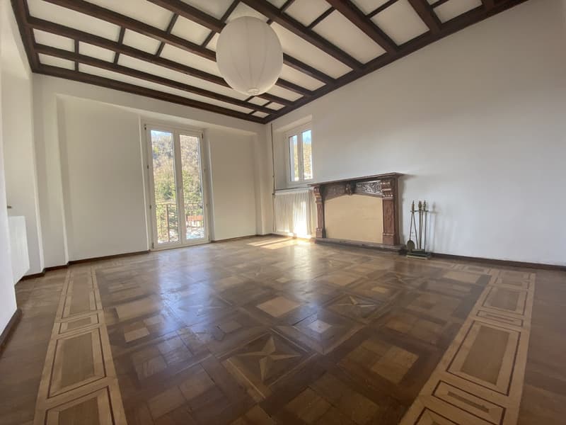 ACCOGLIENTE CASA TICINESE CON GIARDINO E VISTA SUL LAGO DI LUGANO (4)