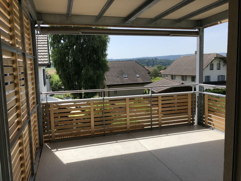 Grosser, gedeckter Balkon