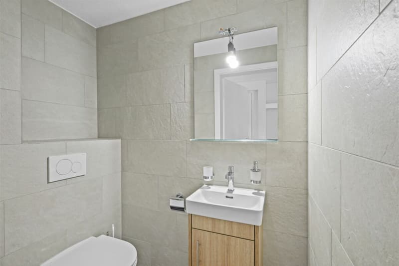4.5-Zimmerwohnung mit Balkon 1. OG (8)