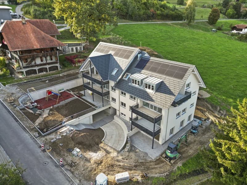 4.5-Zimmerwohnung mit Balkon 1. OG (1)