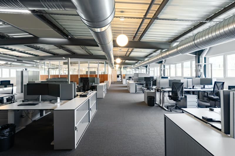 Commercial property in Balsthal (1)
