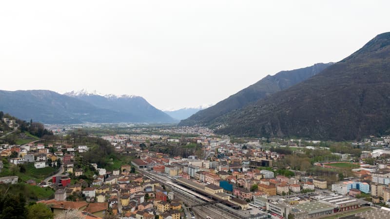 Vendesi terreni edificabili a Bellinzona-Daro (2)