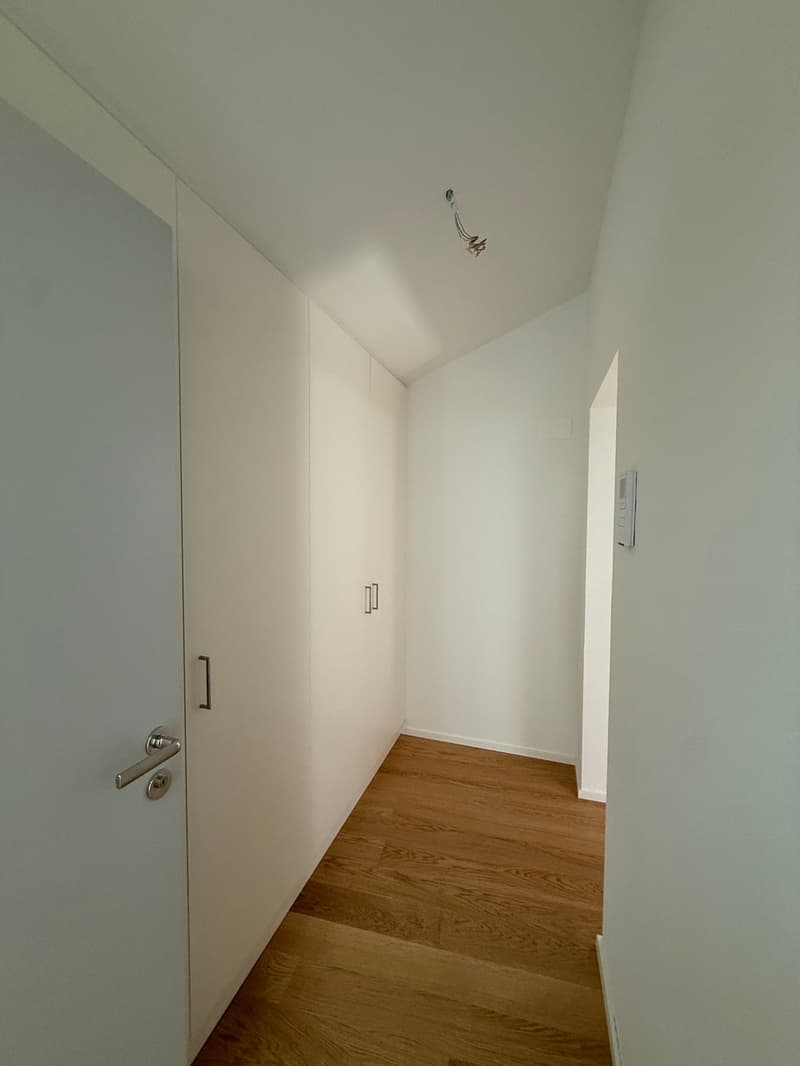 Affittasi nuovo monolocale mansardato in centro Locarno (6)