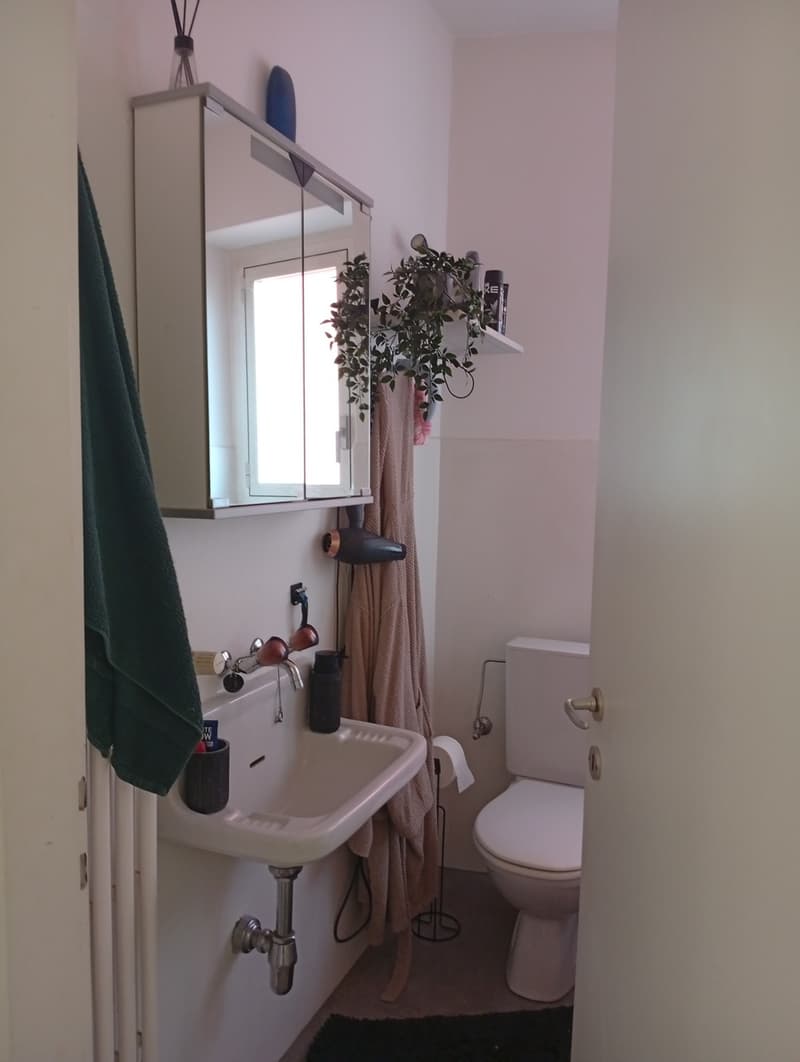 Affittasi in città vecchia 2 locali silenzioso parz. ammobiliato (8)