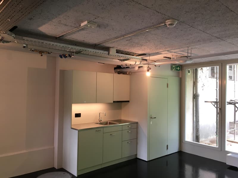 Between Old Town and Aare: Your new studio (2)