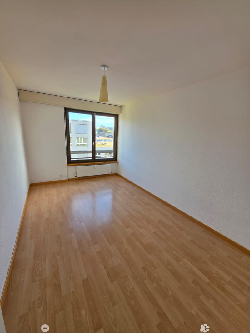 4.5 Zimmerwohnung in Biel zu vermieten (5)
