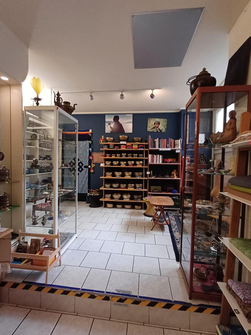 Attraktives Ladenlokal in der Altstadt von Bern zu vermieten (7)