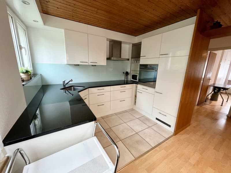 Appartement exclusif de 5,5 pièces – avec garage et véranda (5)