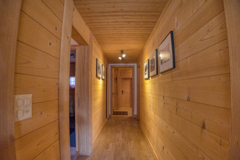 Magnificent furnished chalet between Gstaad and Lauenen (6)