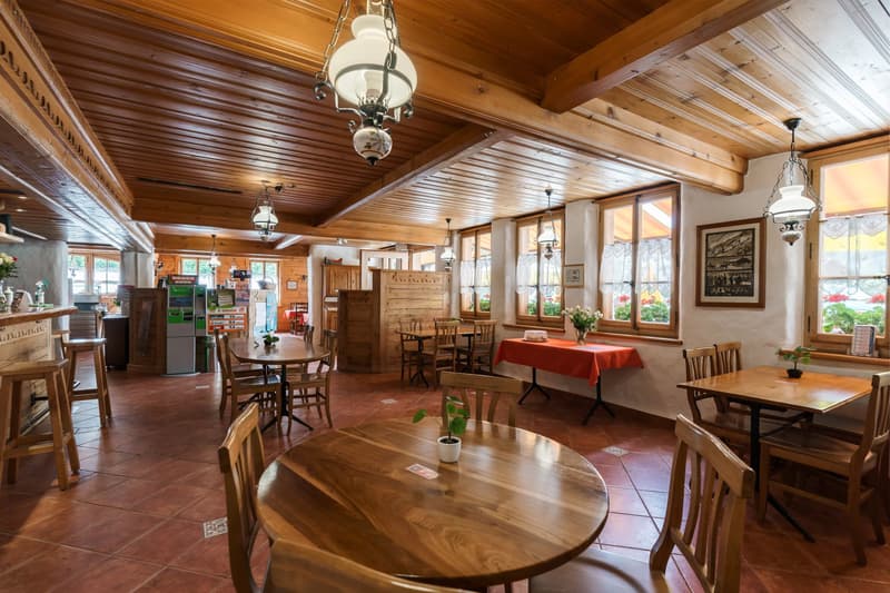 Charming restaurant with accommodation ? An iconic address in the heart of Pays-d'Enhaut (3)