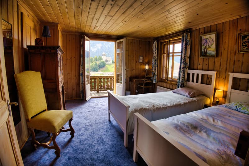 Charaktervolle 7-Zimmer-Wohnung im Herzen von Château-d'Oex (10)