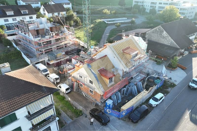 Exklusive 2.5-Zimmer-Dachwohnung in Kirchdorf AG (2)