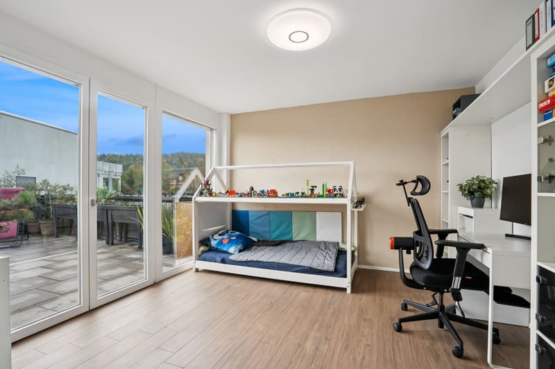 Exklusive 4.5-Zimmer-Attikawohnung nahe Bülach (8)